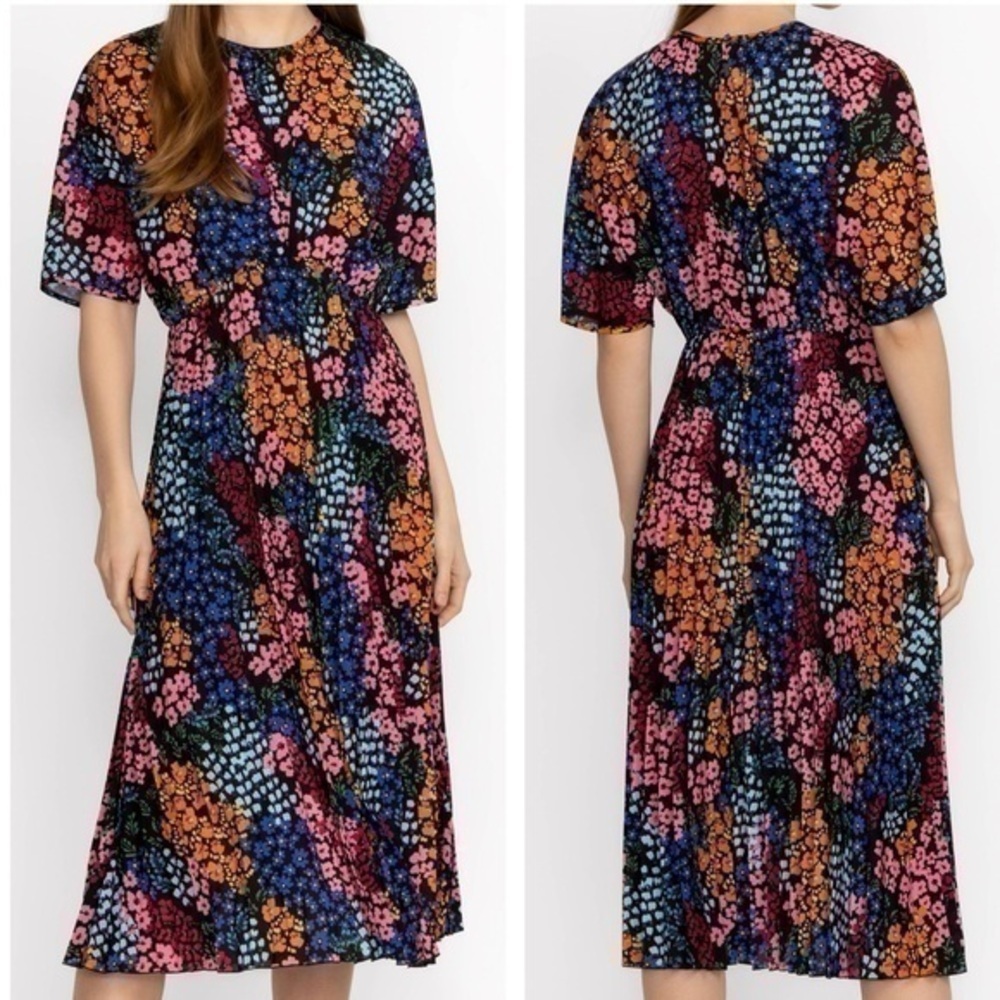 JOHNNY WAS ASTRID PLEATED TEA LENGTH DRESS
NWT (oversized)